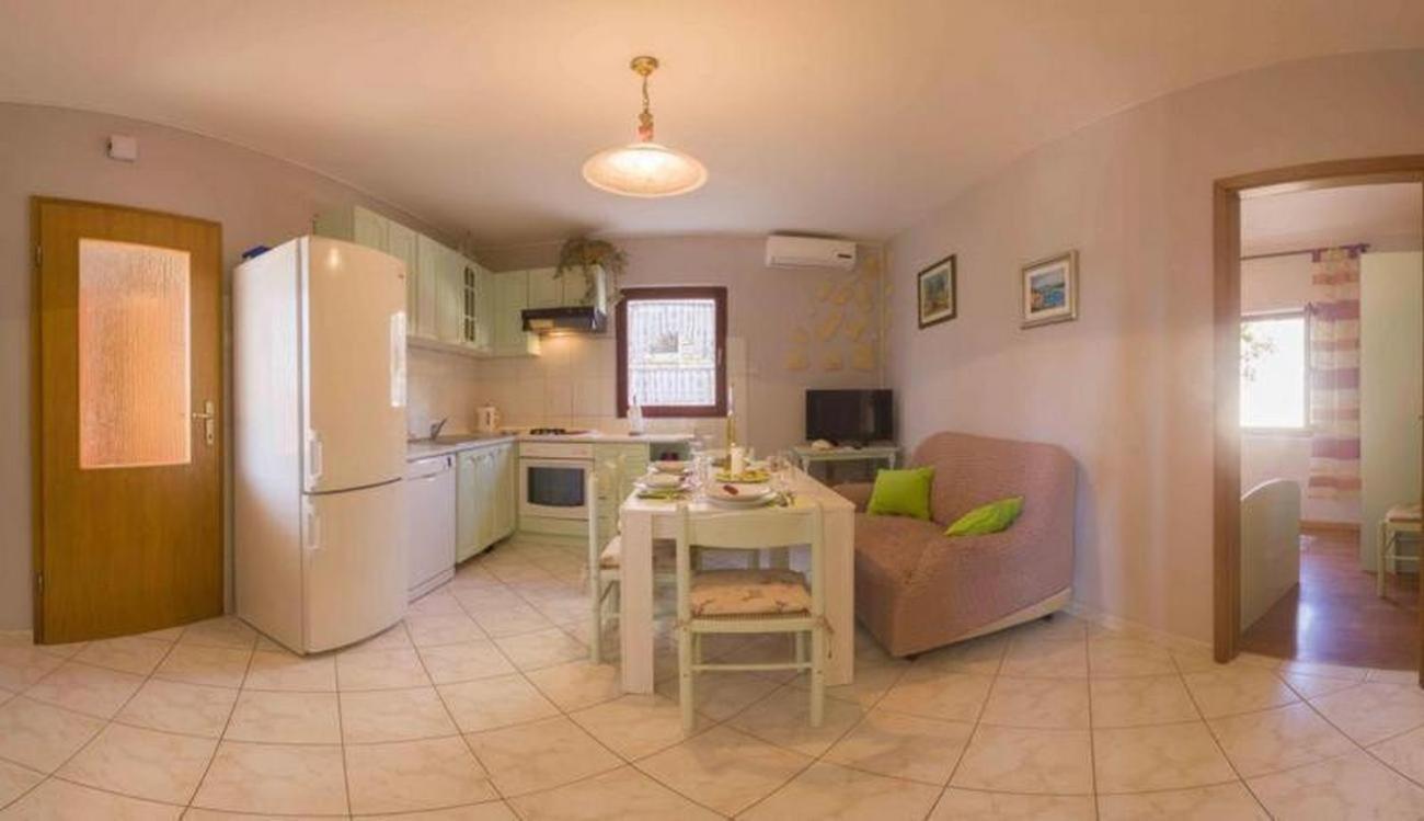 Apartment Milna 8896B Vis Luaran gambar