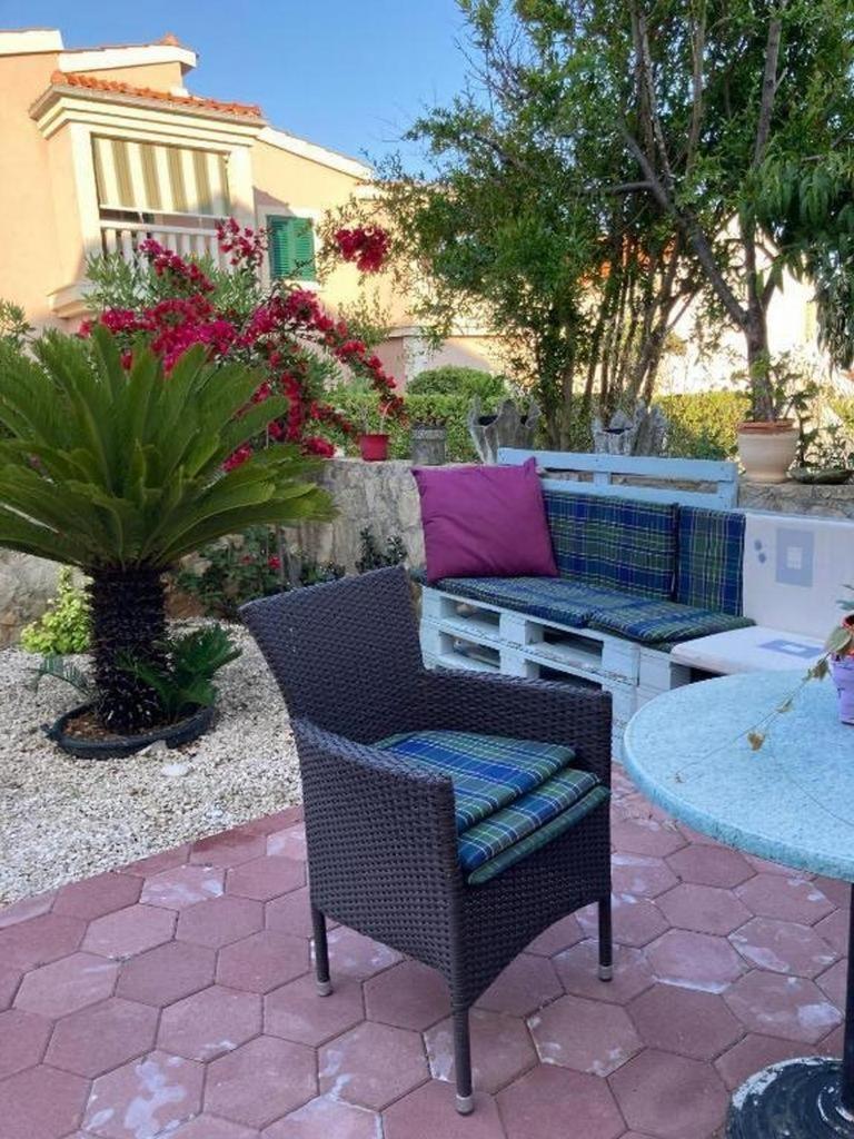 Apartment Milna 8896B Vis Luaran gambar