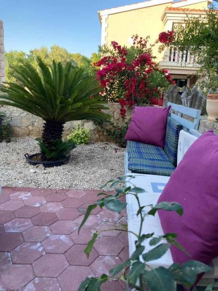Apartment Milna 8896B Vis Luaran gambar
